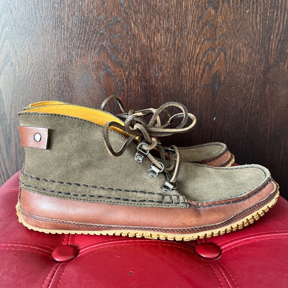 Timberland Abington 6.5 Men’s Leather and Suede shoe with Vibram soles